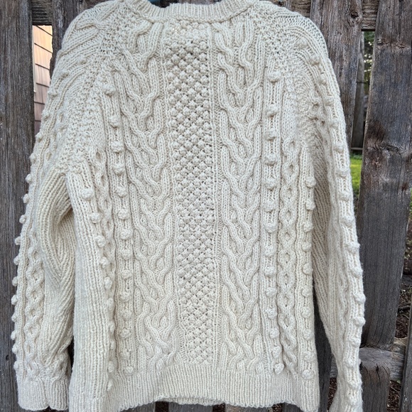 Handmade vintage Irish clan sweater in EUC. Heavy weight and very unique. Unisex - Picture 5 of 6